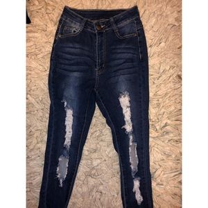 Ripped high waisted jeans